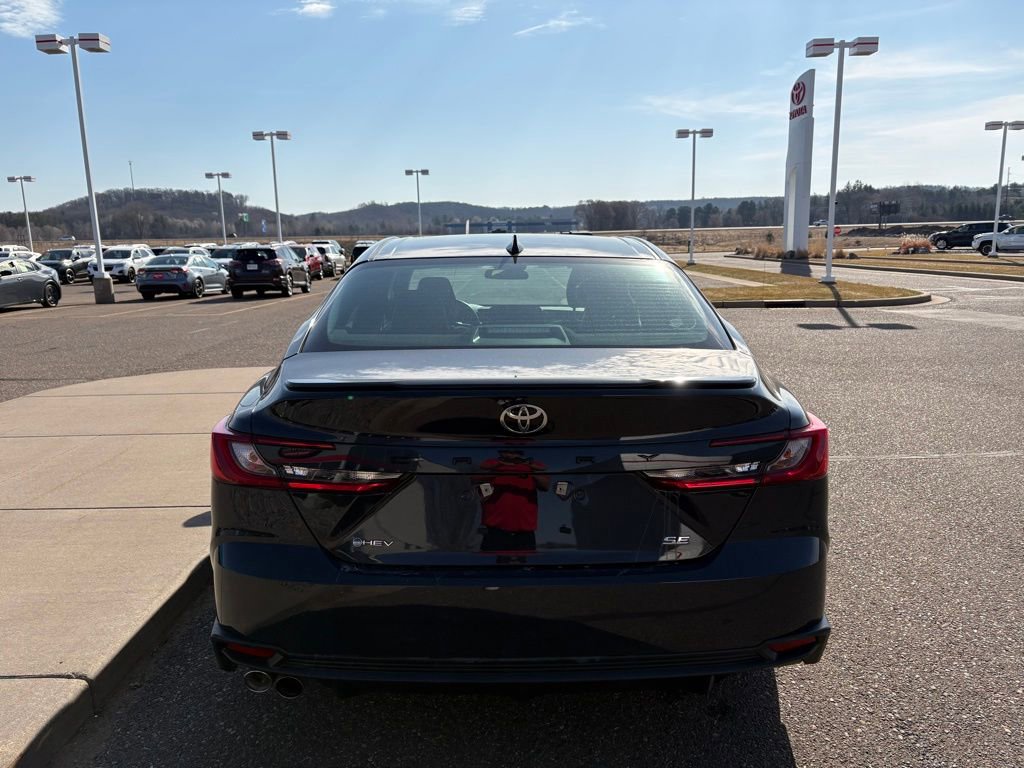 Certified 2025 Toyota Camry SE image 3