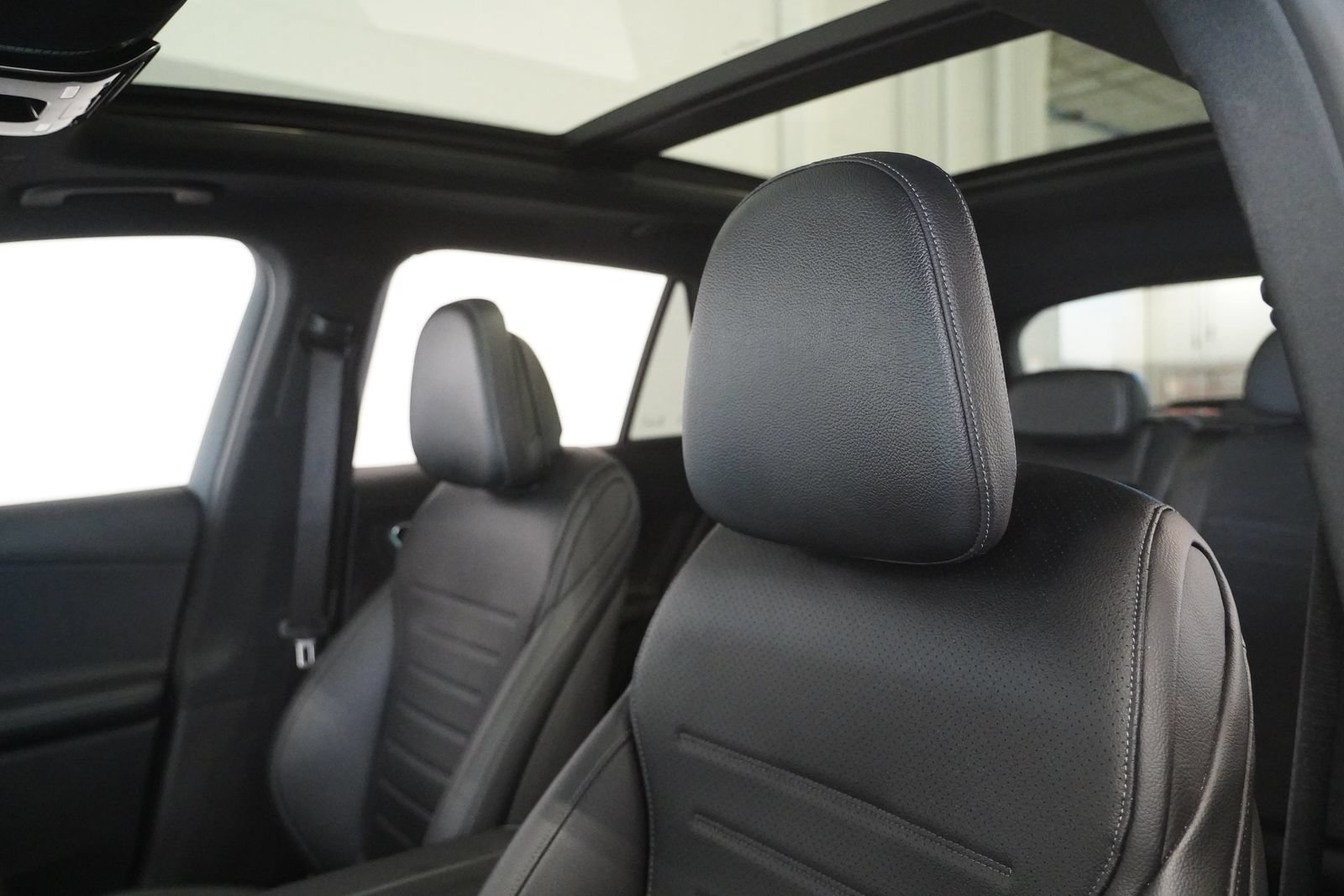 Certified 2023 Mercedes-Benz GLC 300 4MATIC image 12