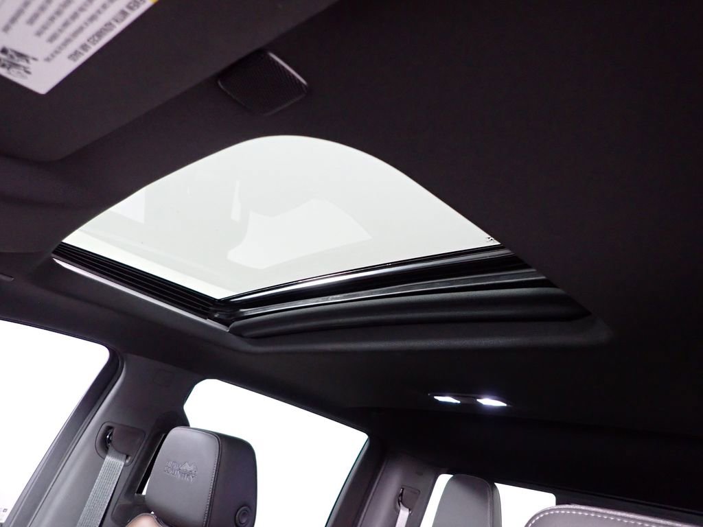 Used 2022 Chevrolet Silverado 1500 High Country w/ LPO, Dark Essentials Package image 26