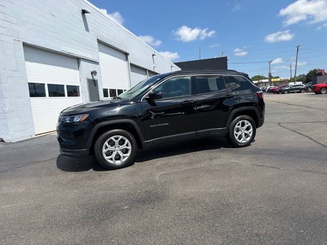 Used 2024 Jeep Compass Latitude AWD/4WD image 20