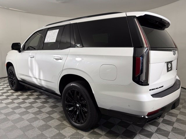 Used 2024 Cadillac Escalade Sport Platinum w/ LPO, ONYX Package AWD/4WD image 4