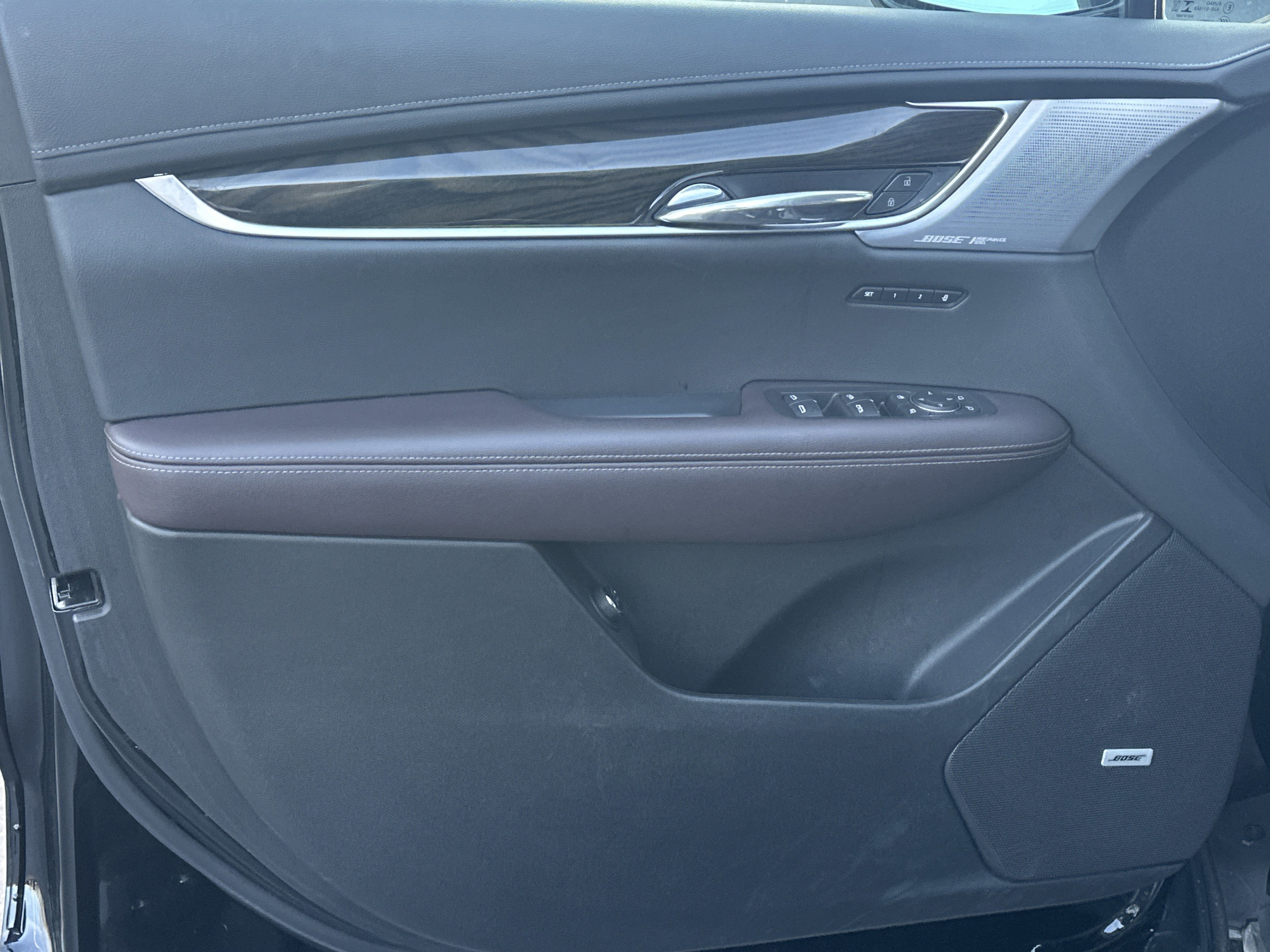 Certified 2023 Cadillac XT6 Premium Luxury image 11