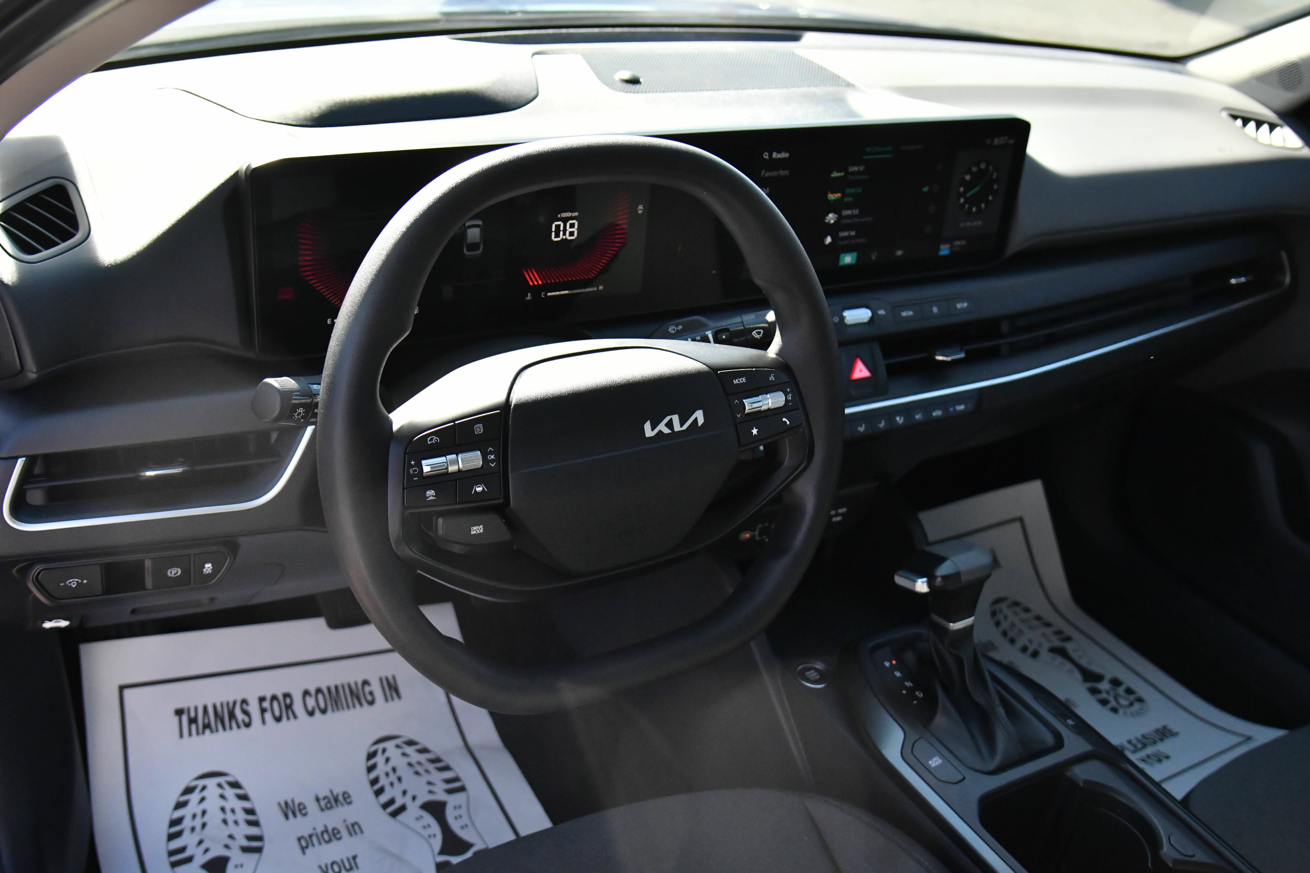 Used 2025 Kia K4 FWD image 14