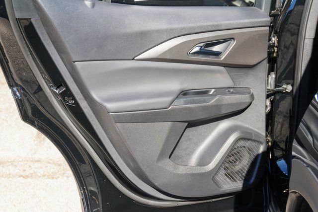 New 2026 Chevrolet Equinox EV LT image 11