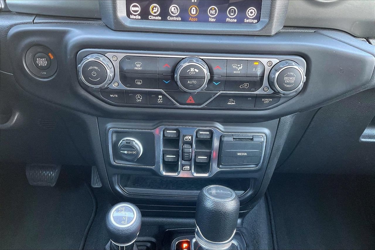 Used 2023 Jeep Gladiator Overland AWD/4WD image 18