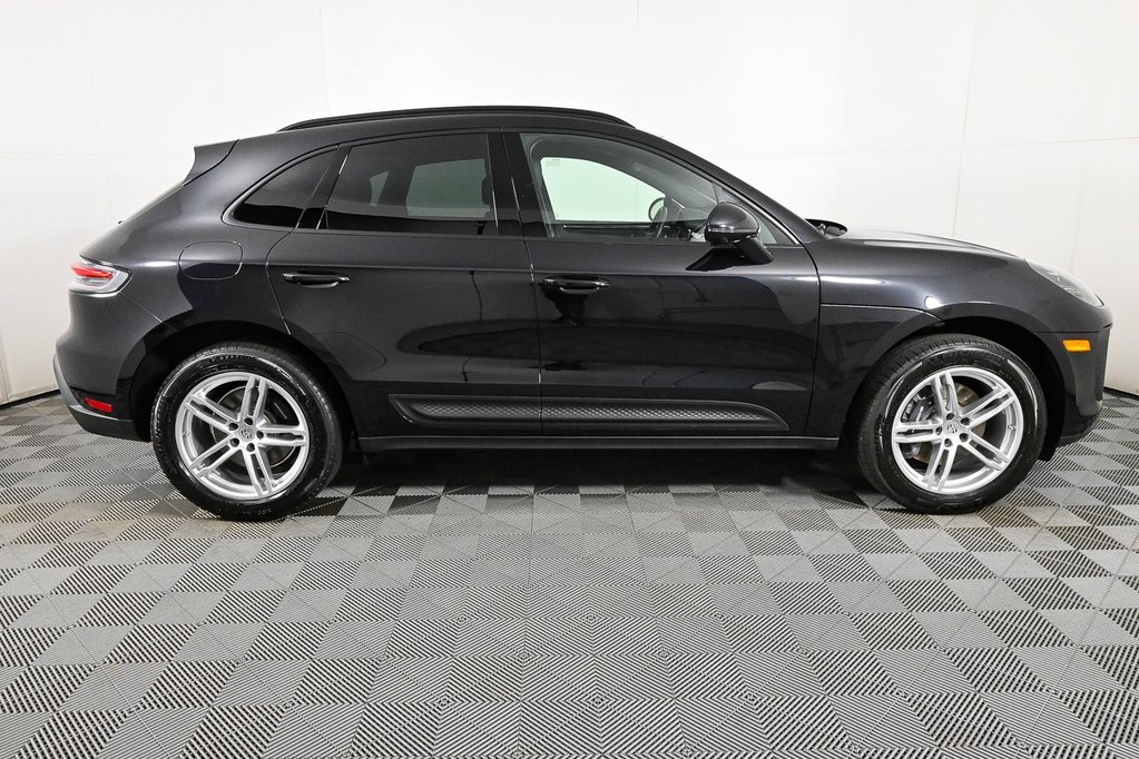 Used 2025 Porsche Macan image 29