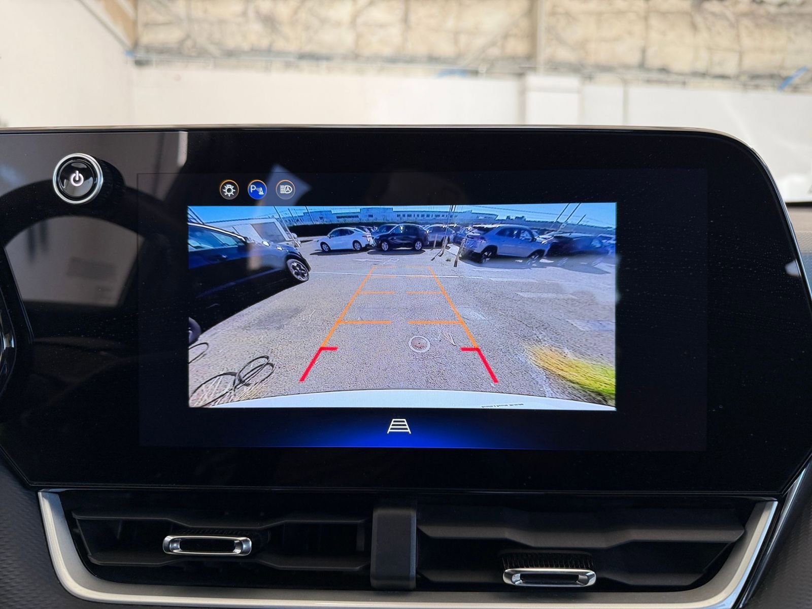 Used 2025 Chevrolet Equinox LT image 17