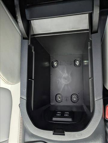 Used 2023 Toyota RAV4 XLE Premium image 15