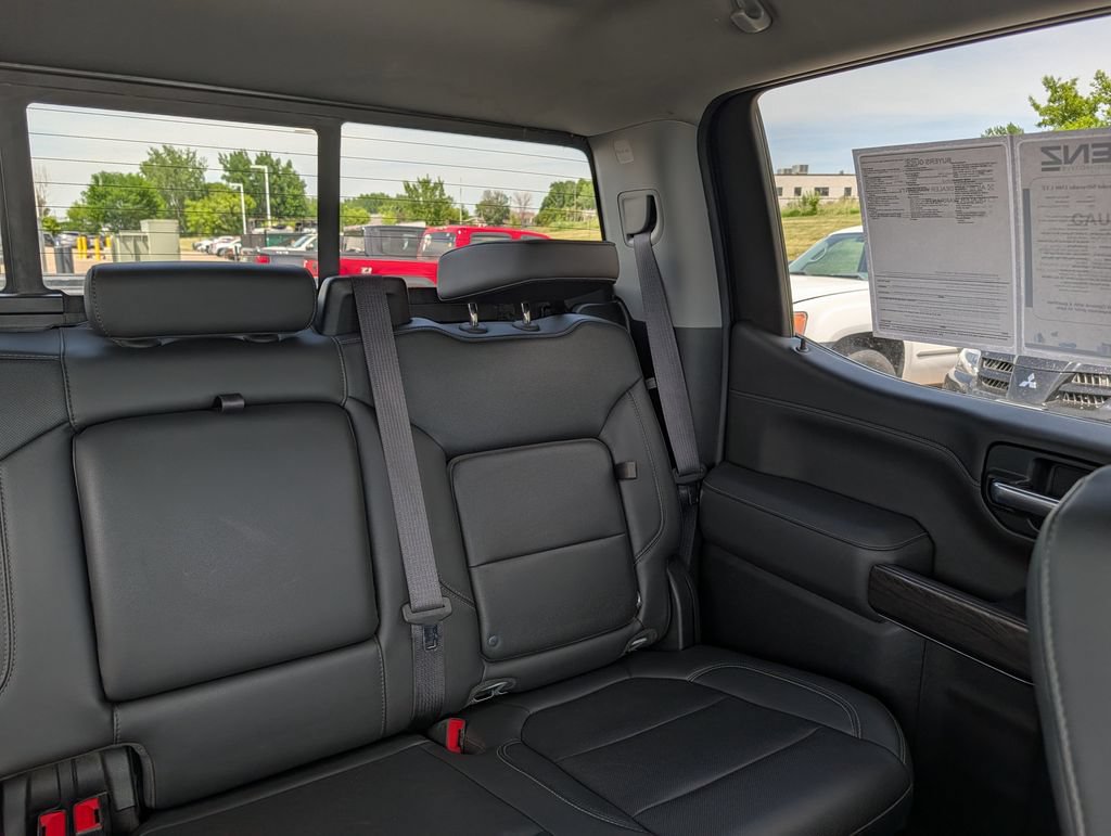 Used 2020 Chevrolet Silverado 1500 LTZ w/ LTZ Plus Package AWD/4WD image 14