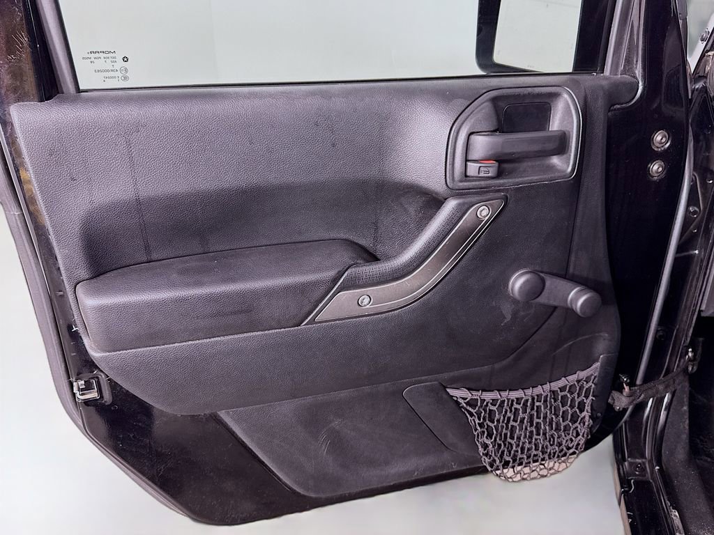 Used 2017 Jeep Wrangler Unlimited Sport w/ Connectivity Group image 16