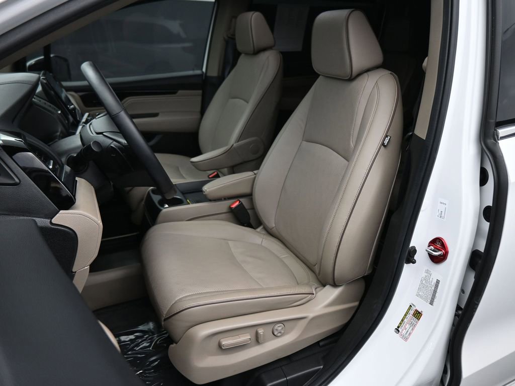 Used 2024 Honda Odyssey Elite image 19