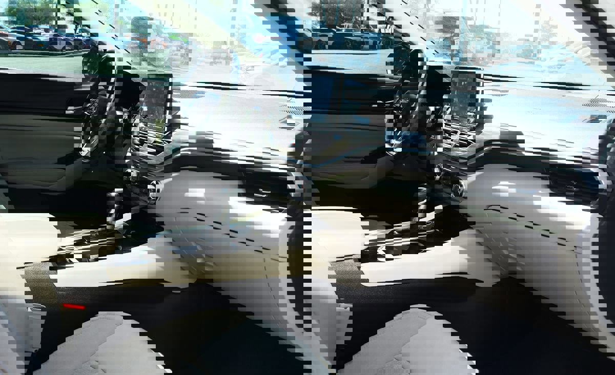 Used 2024 Nissan Altima 2.5 SV image 35