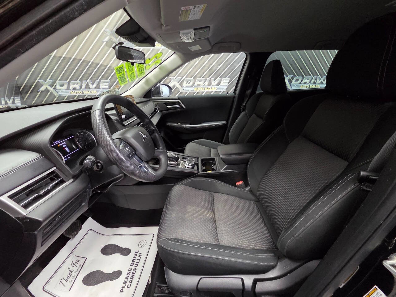 Used 2022 Mitsubishi Outlander ES image 18