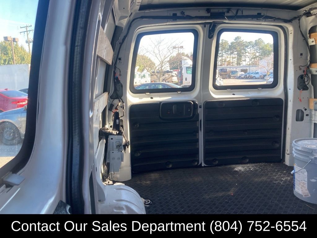 Used 2022 GMC Savana 2500 w/ Driver Convenience Package image 15