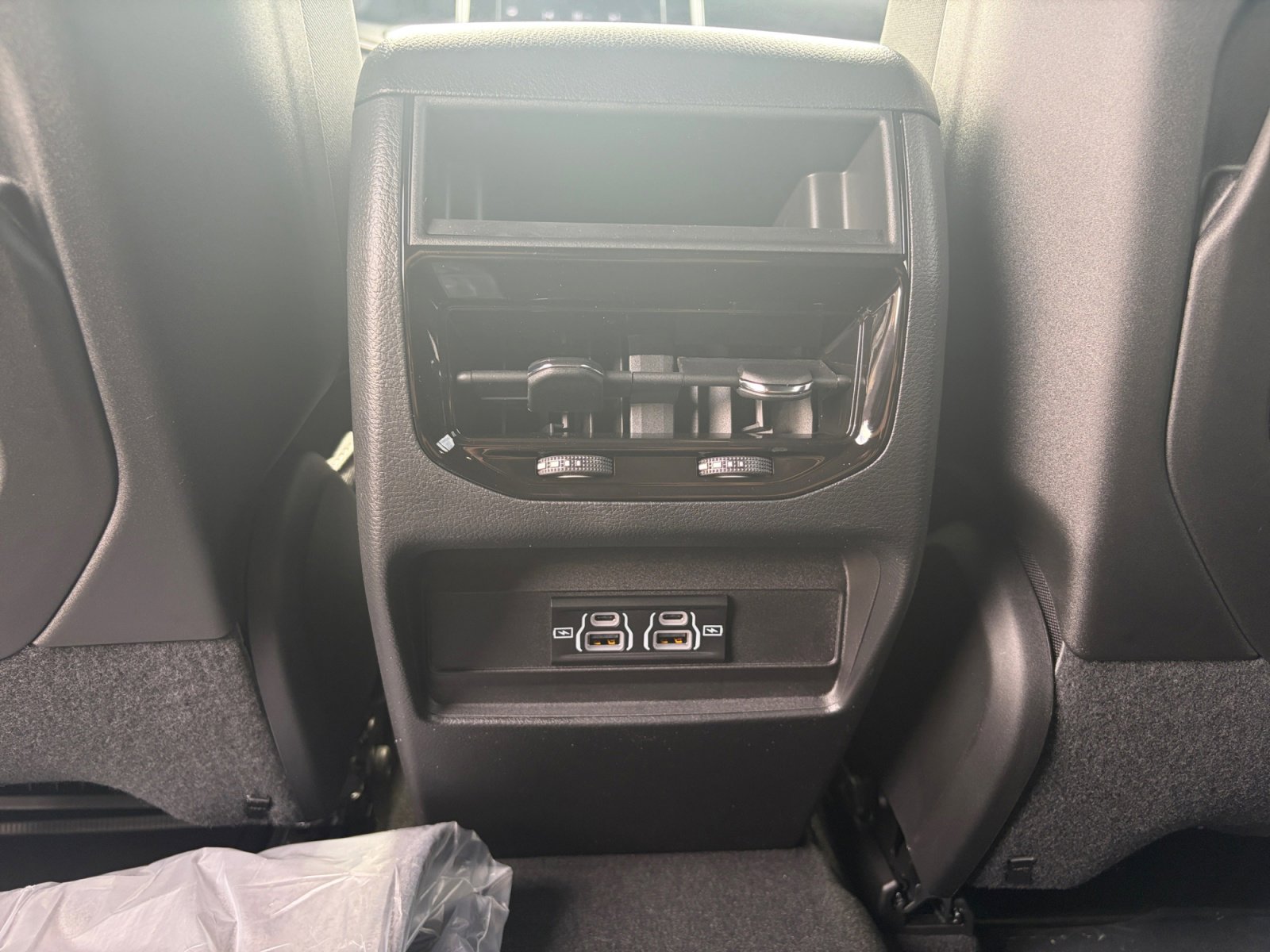 New 2026 Jeep Grand Cherokee Laredo AWD/4WD image 31