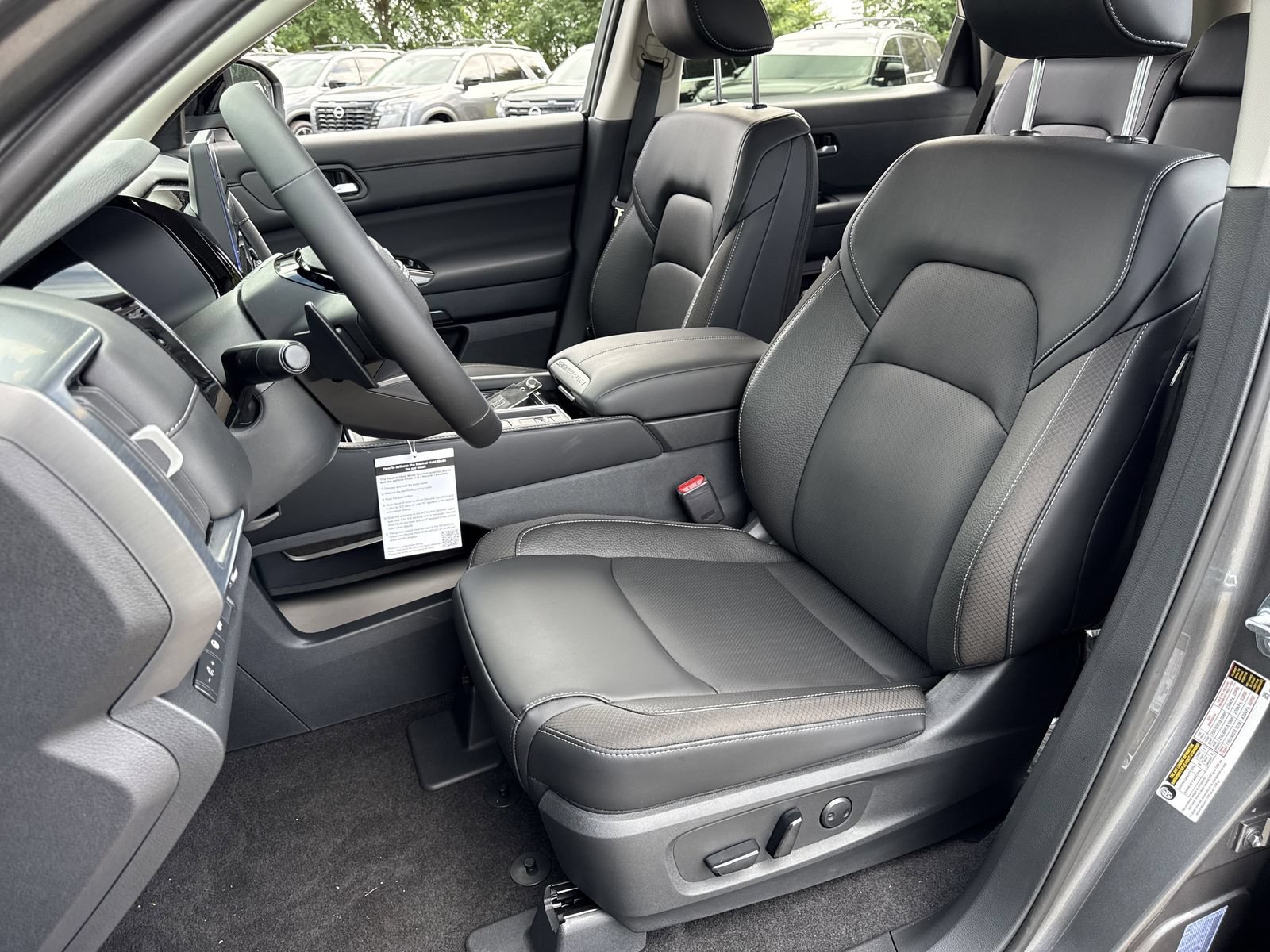 New 2026 Nissan Pathfinder SL FWD image 14
