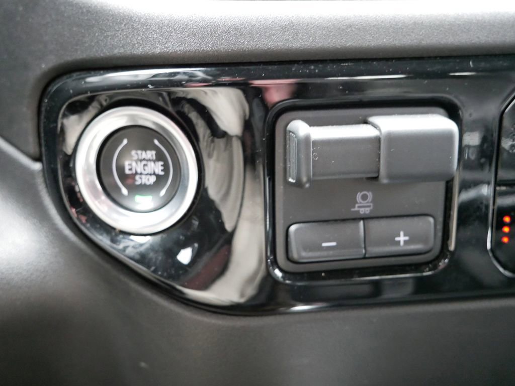 Used 2024 GMC Sierra 1500 Elevation w/ Elevation Premium Package image 25