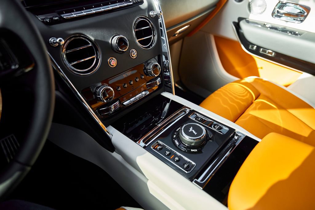 Used 2026 Rolls-Royce Cullinan AWD/4WD image 66