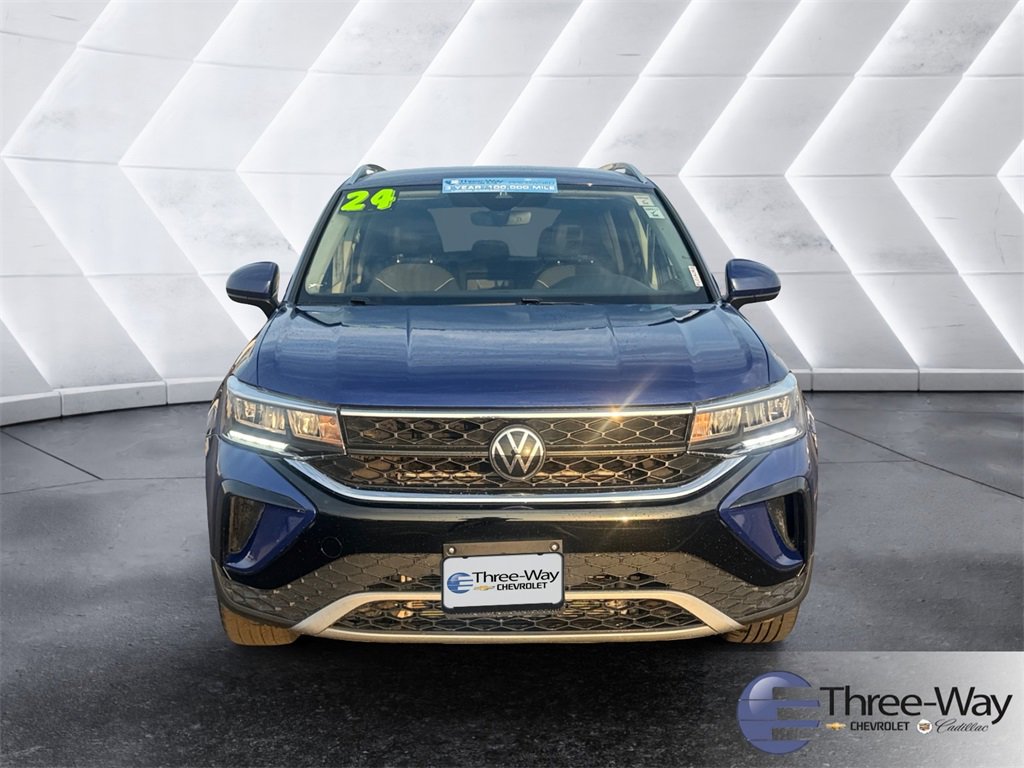 Used 2024 Volkswagen Taos SE image 8