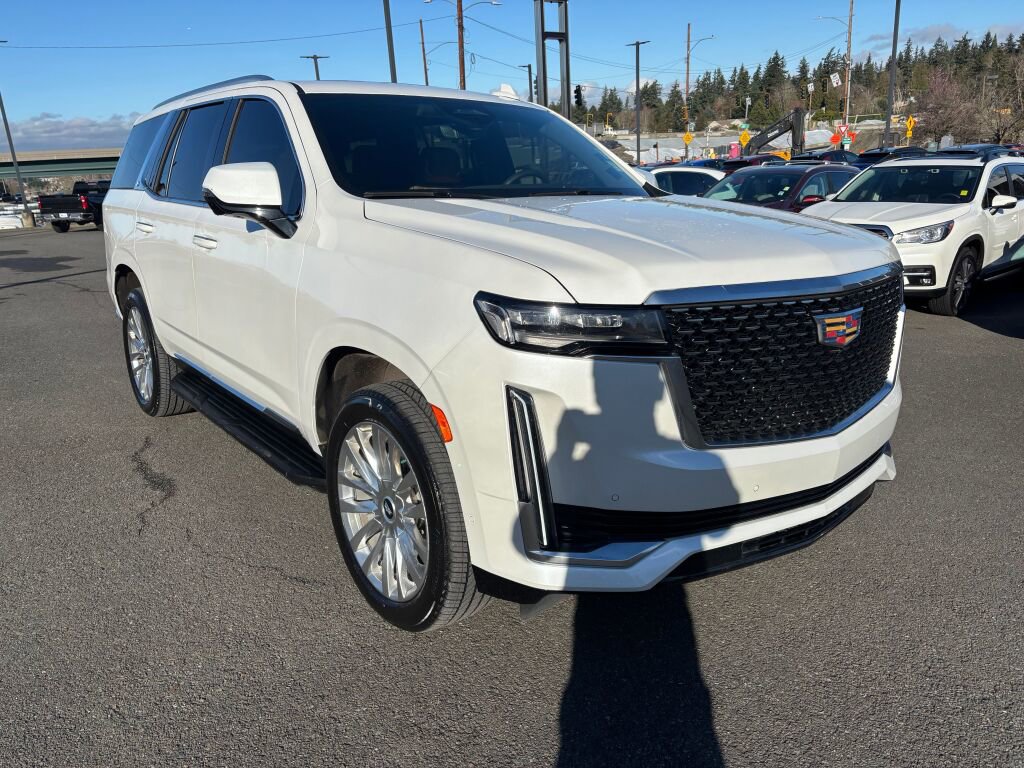 Used 2023 Cadillac Escalade Premium Luxury image 3