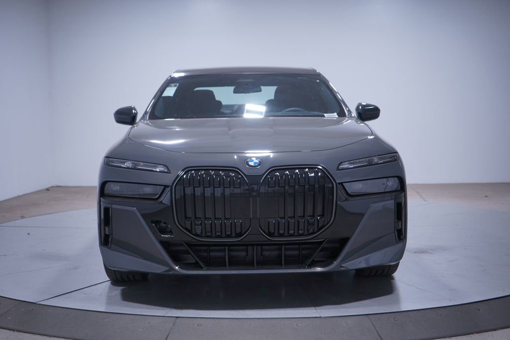 New 2026 BMW 740i w/ Executive Package image 4