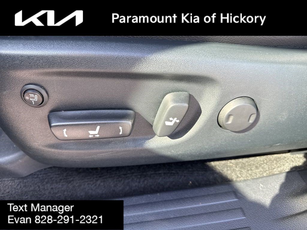 Used 2023 Toyota 4Runner SR5 image 18