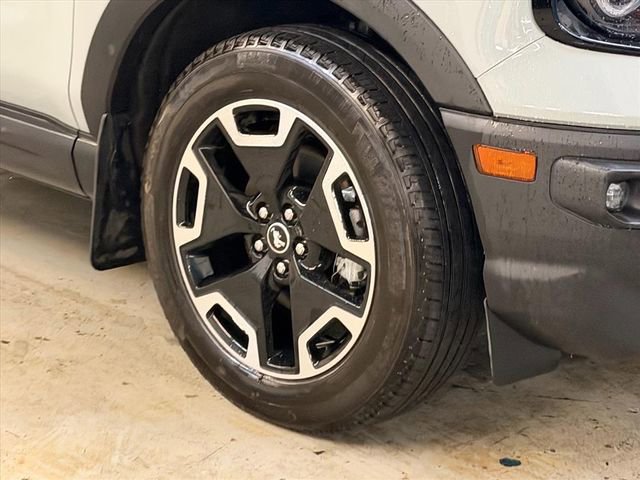 Used 2021 Ford Bronco Sport Outer Banks image 7