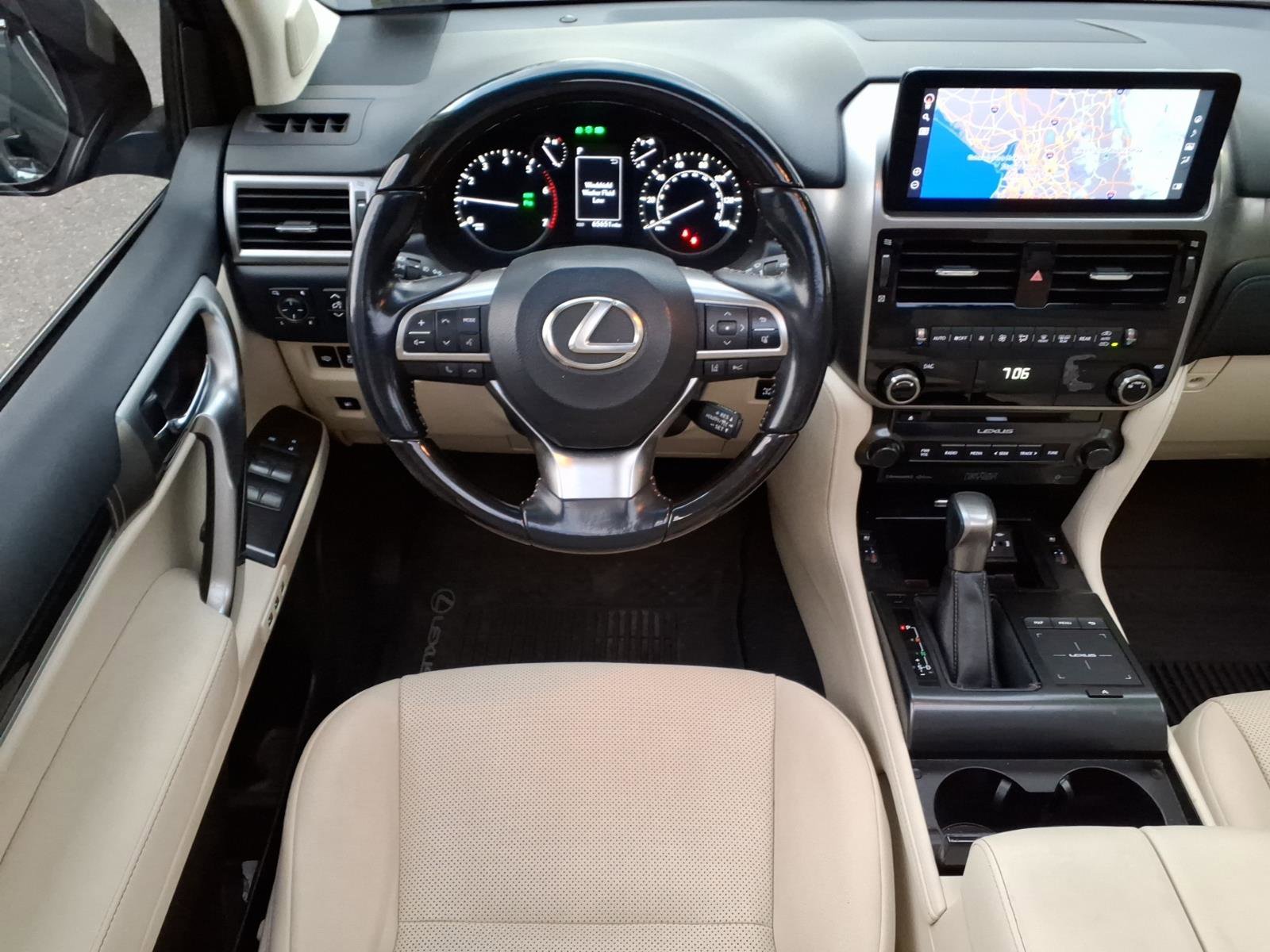 Certified 2022 Lexus GX 460 Premium w/ Premium Plus Package AWD/4WD image 7
