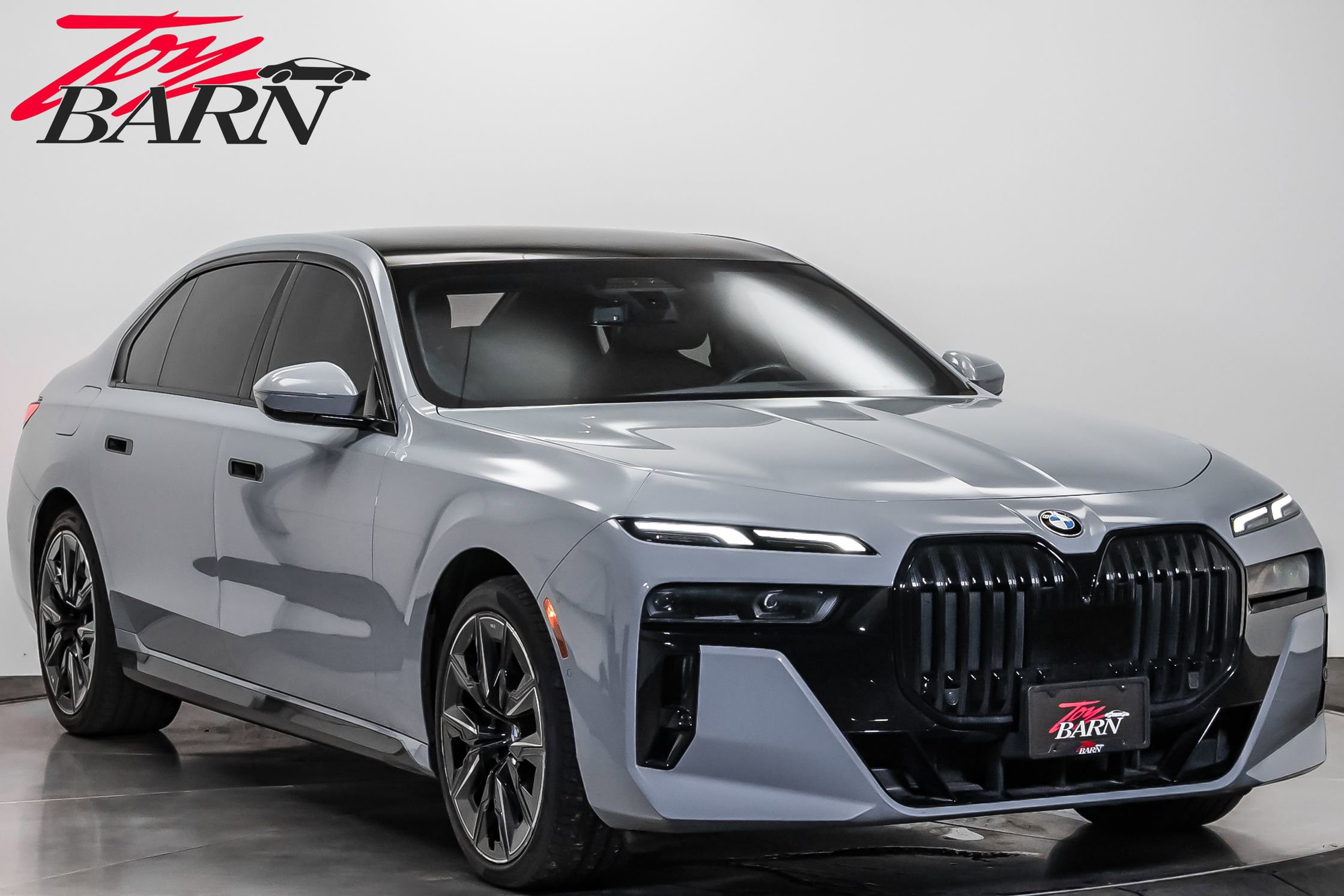 Used 2023 BMW 760i xDrive image 7