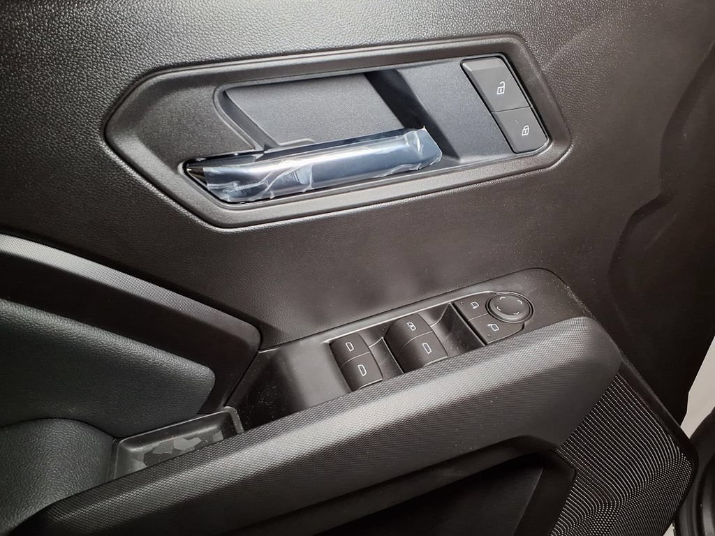 New 2026 GMC Canyon Elevation w/ LPO, Sports Bar Package RWD image 16