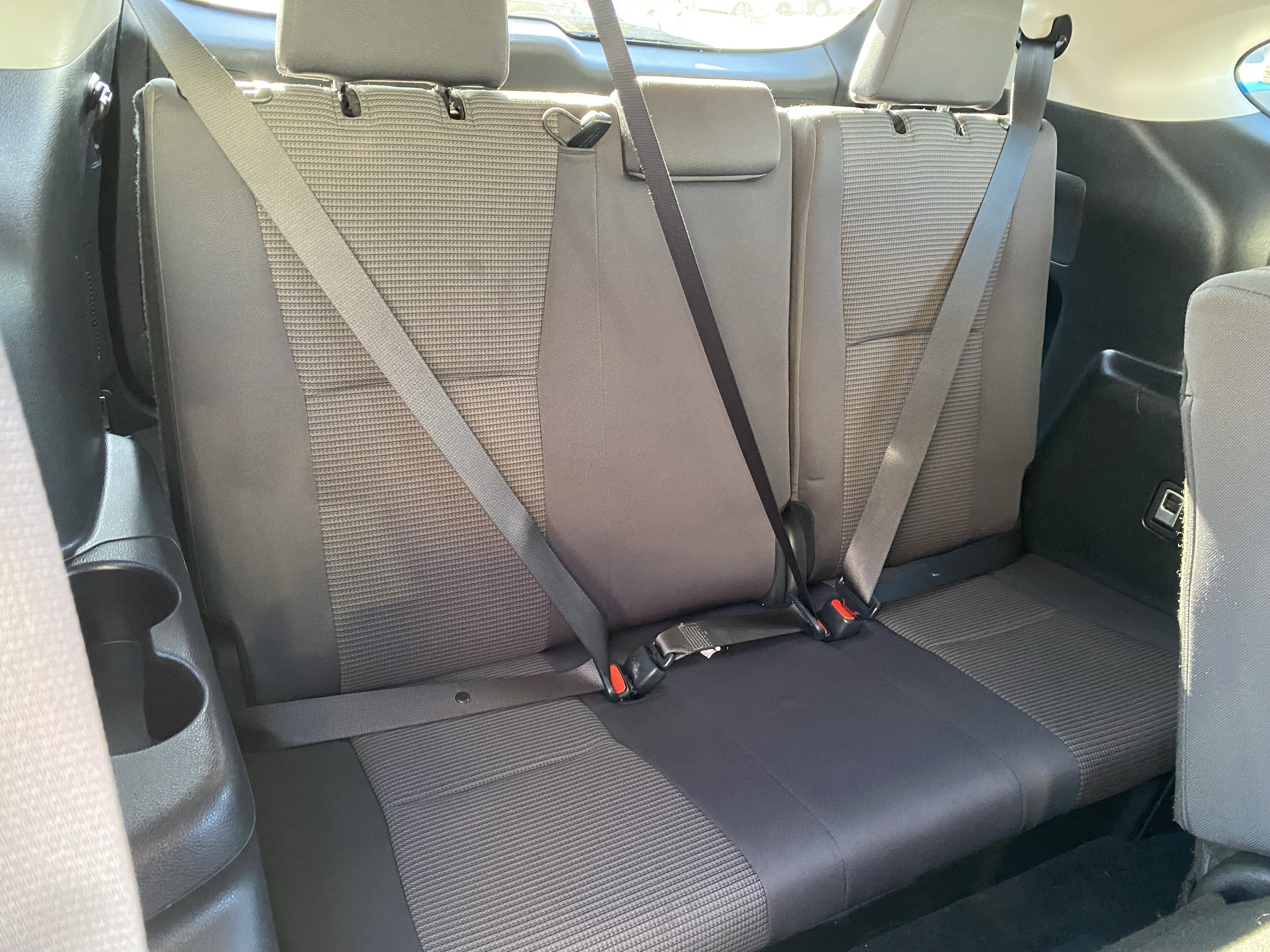 Used 2024 Toyota Highlander LE image 12