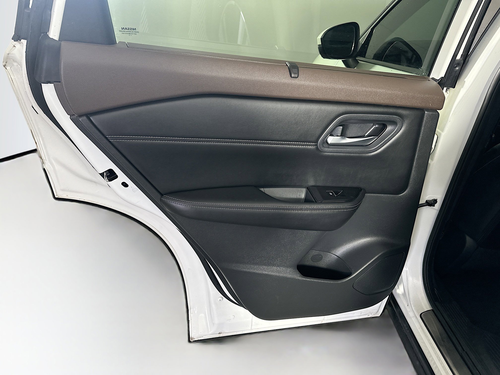 Used 2023 Nissan Rogue SL w/ SL Premium Package image 28