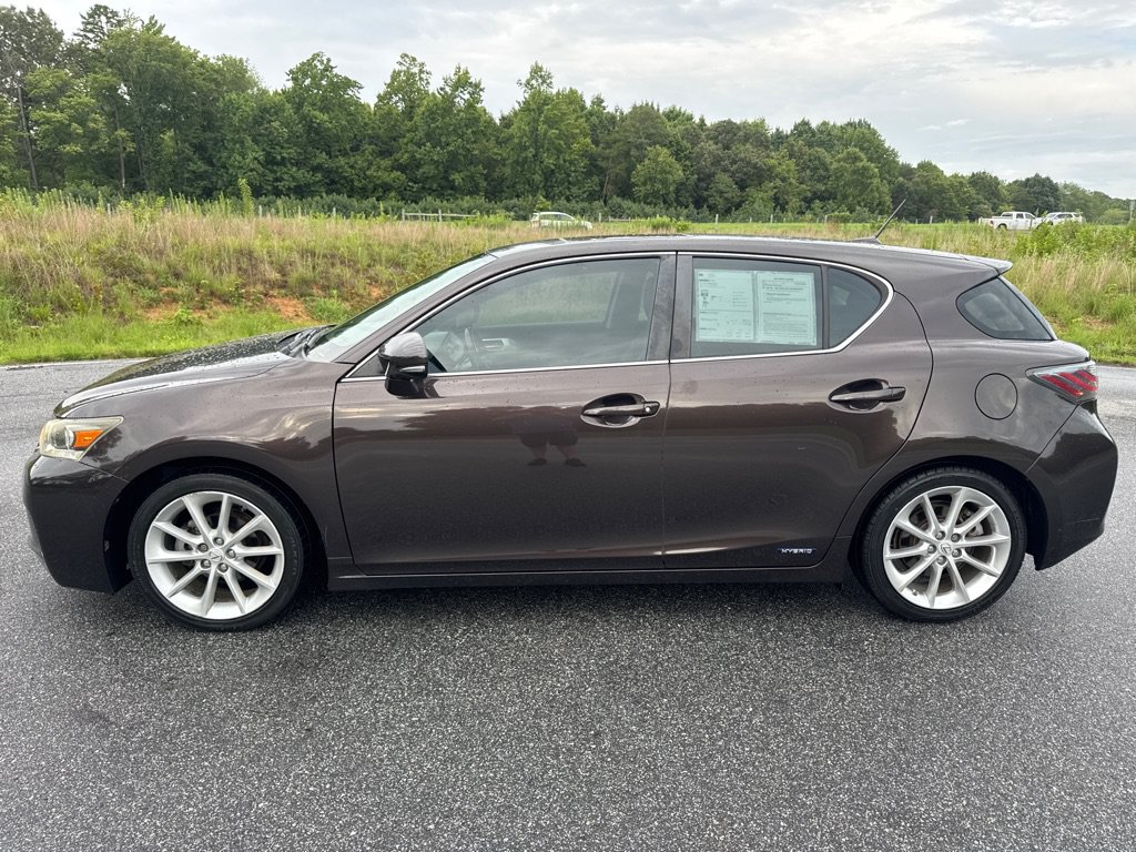 Used 2011 Lexus CT 200h Premium w/ Premium Audio Pkg FWD image 2