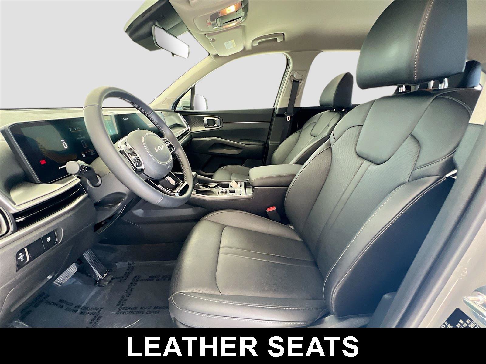 Used 2025 Kia Sorento S image 11
