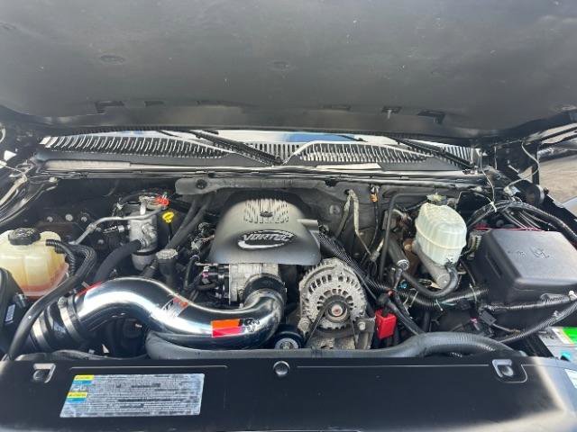 Used 2005 Chevrolet Avalanche Z71 w/ Sun And Sound Package image 10