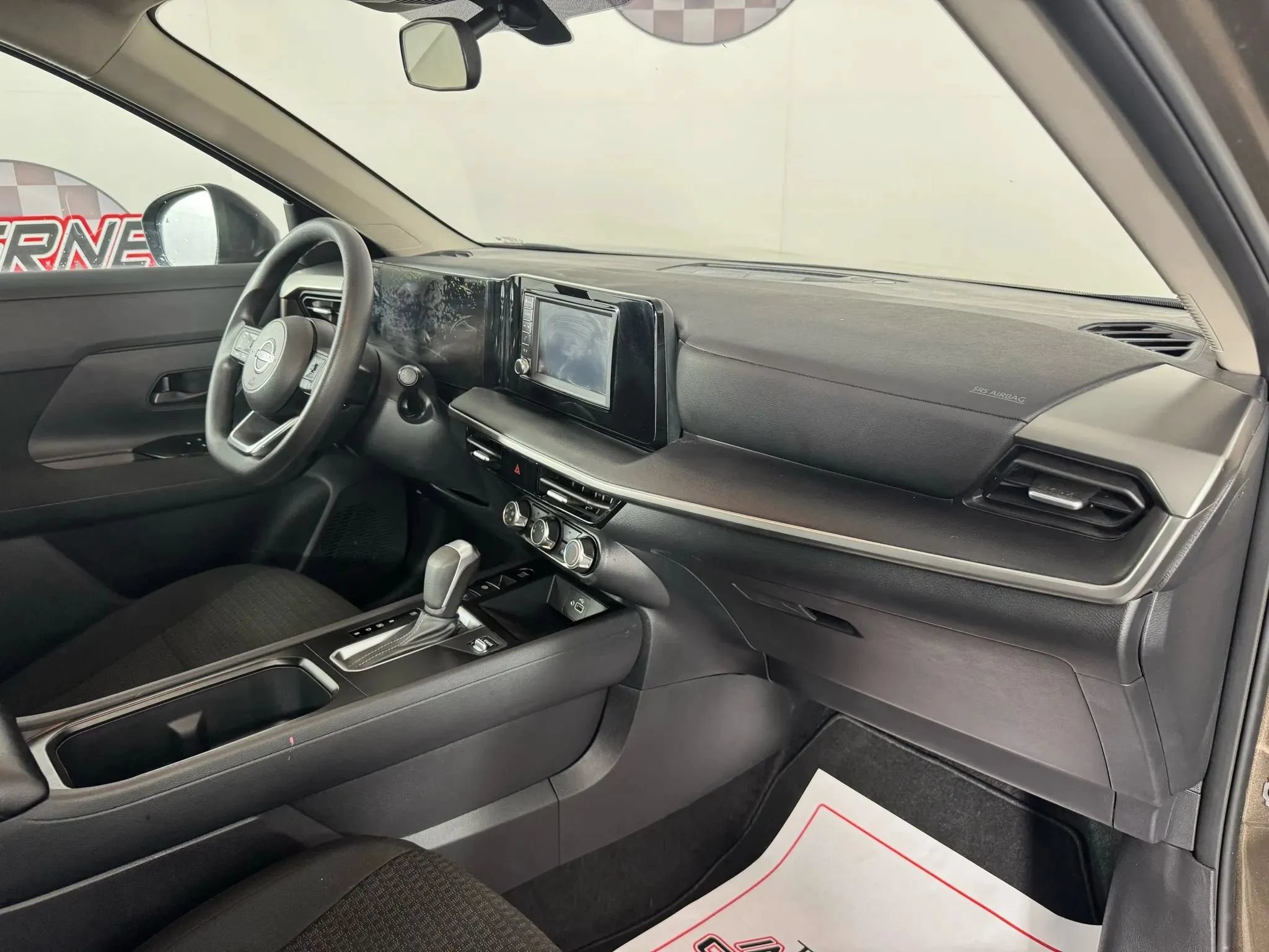 Used 2025 Nissan Kicks S AWD/4WD image 12