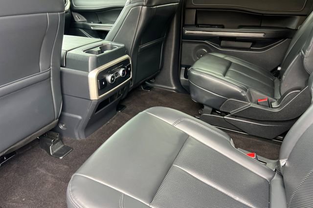 Used 2022 Ford Expedition XLT w/ Equipment Group 202A image 13
