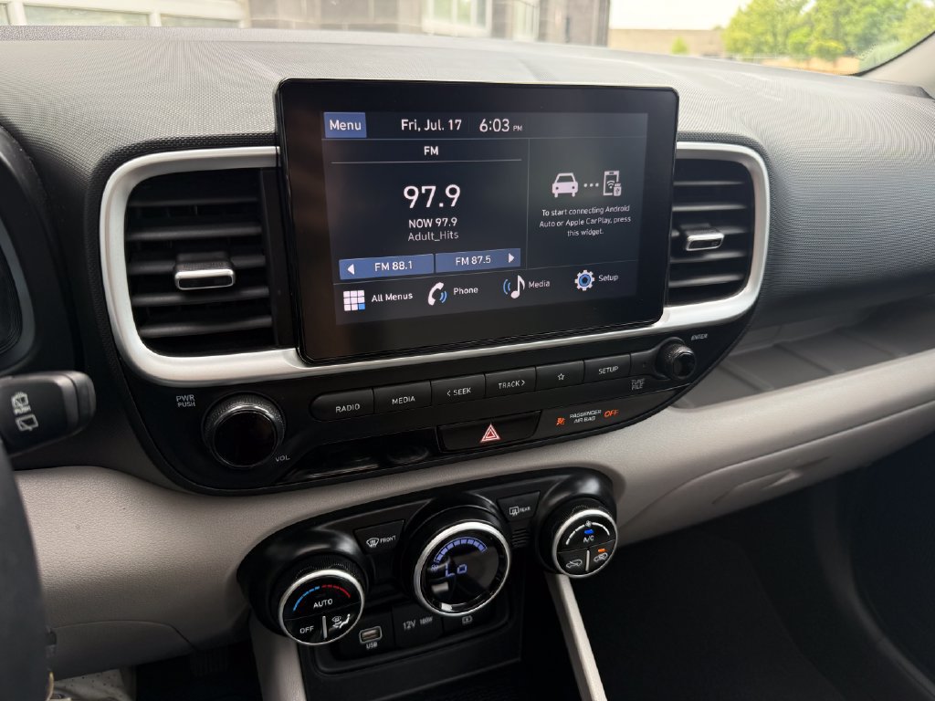 Used 2023 Hyundai Venue SEL w/ Cargo Package FWD image 24