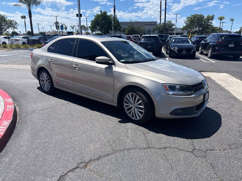 Used 2013 Volkswagen Jetta SEL FWD image 34