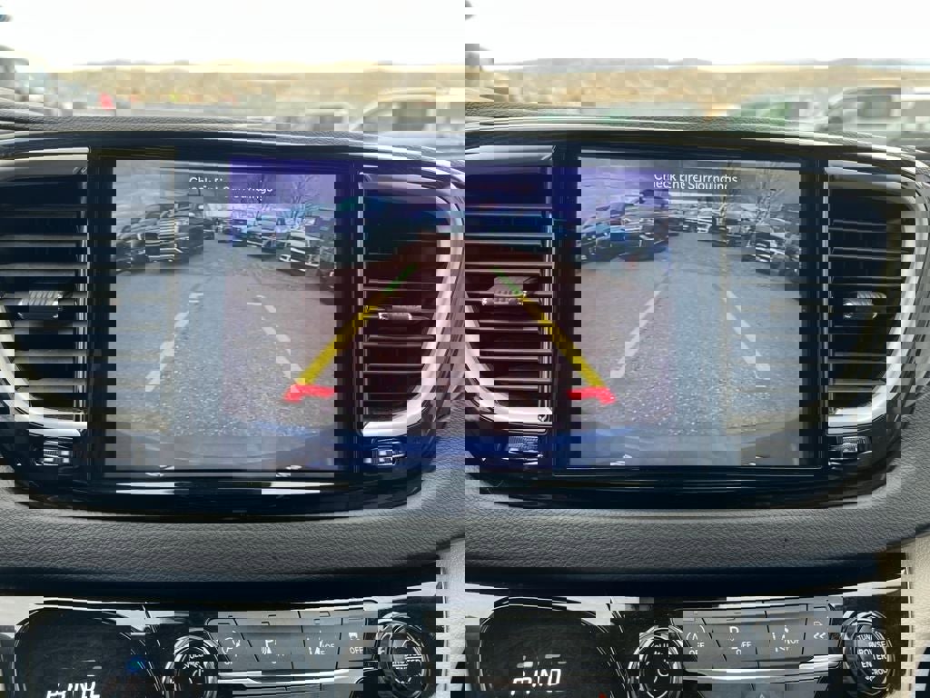 Used 2022 Chrysler Pacifica Touring-L image 20