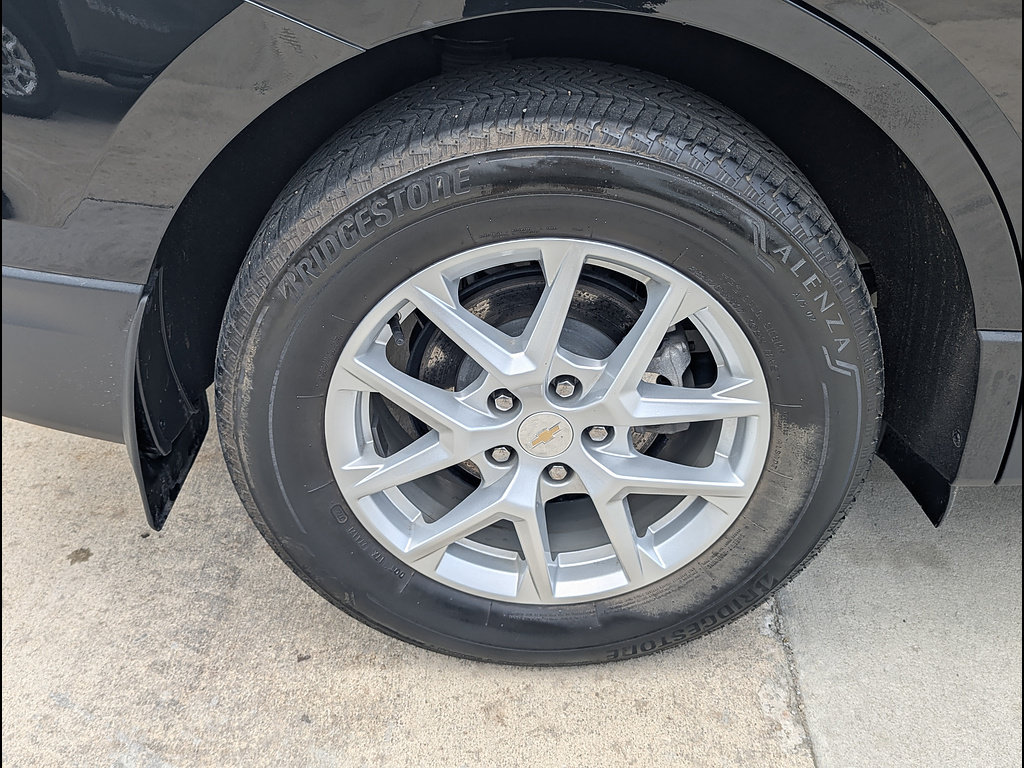 Used 2023 Chevrolet Equinox LT AWD/4WD image 16