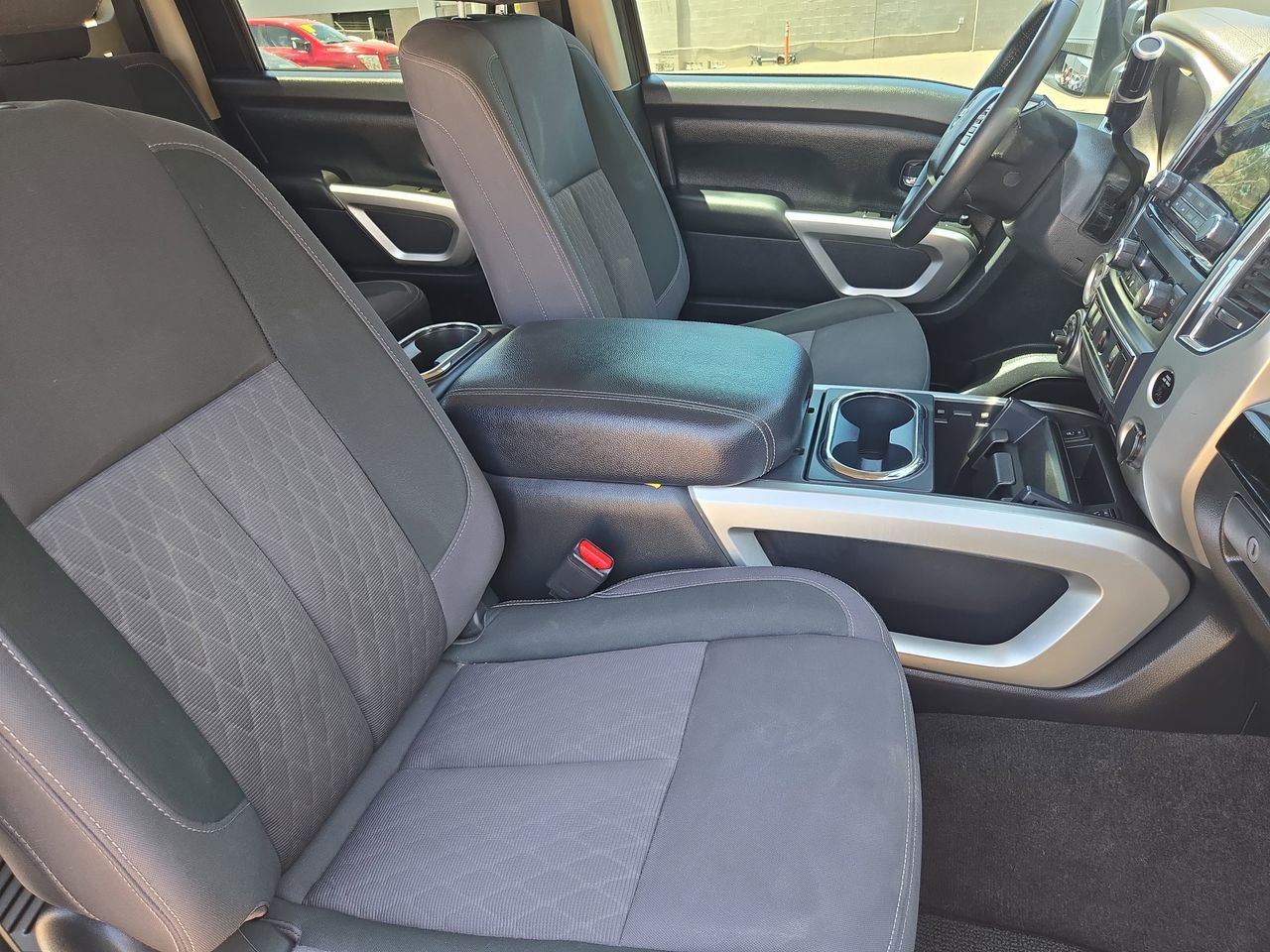 Certified 2021 Nissan Titan SV w/ SV Convenience Package AWD/4WD image 10