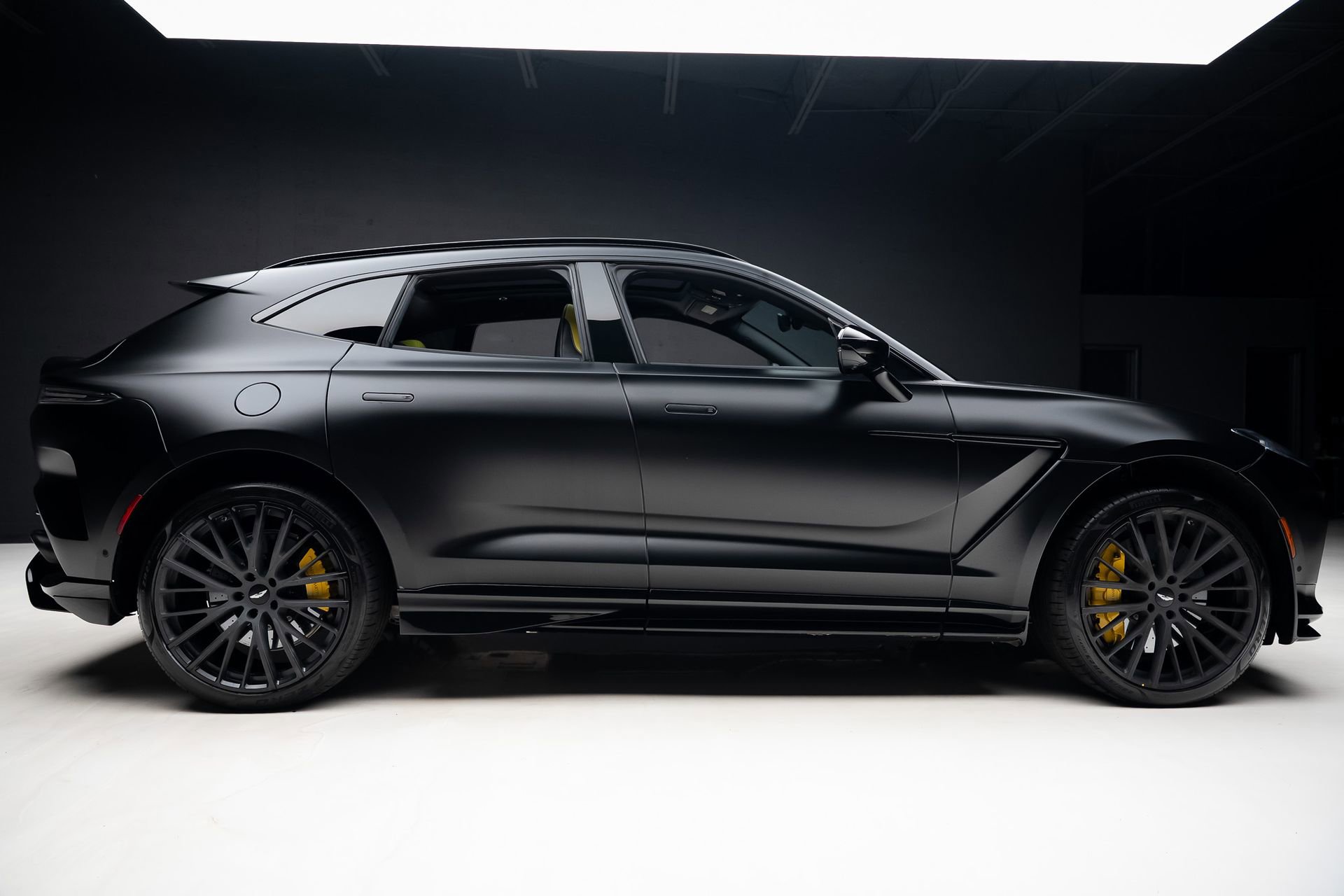 Used 2023 Aston Martin DBX 707 image 35