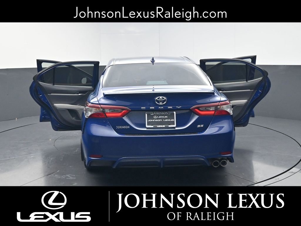 Used 2023 Toyota Camry SE w/ Cold Weather Package image 30