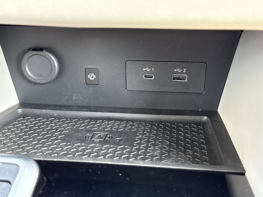 Used 2024 Nissan Pathfinder SL w/ SL Premium Package FWD image 25