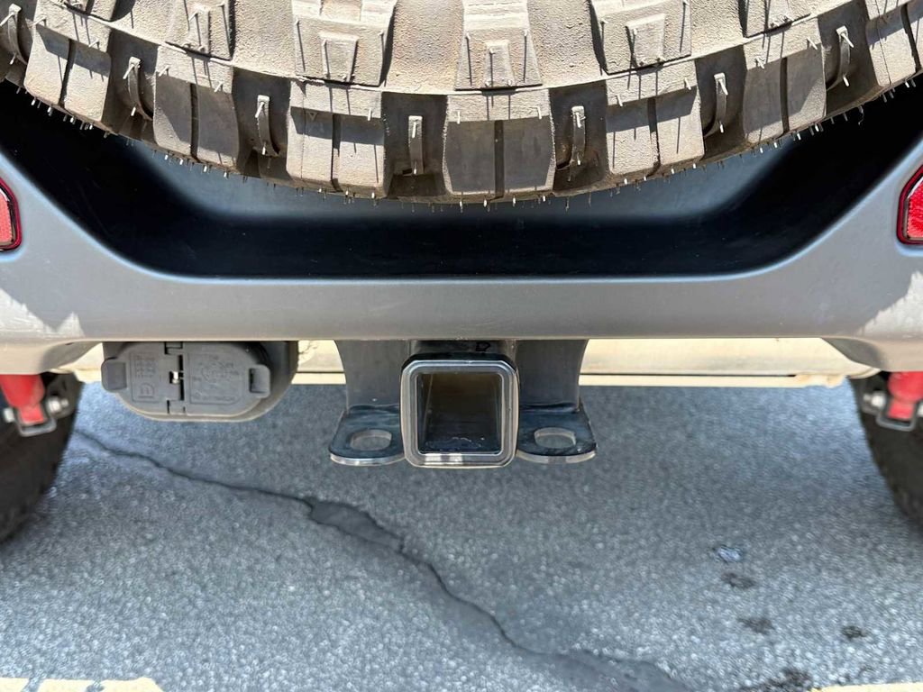 Used 2024 Jeep Wrangler Willys image 11