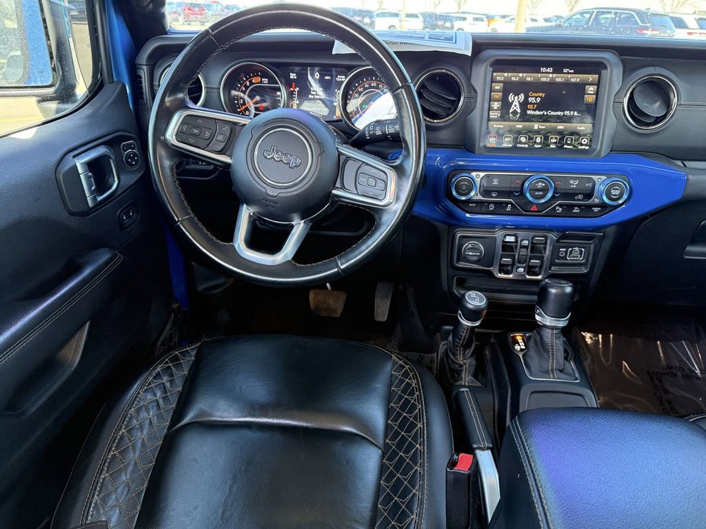Used 2022 Jeep Wrangler Unlimited Sahara AWD/4WD image 8