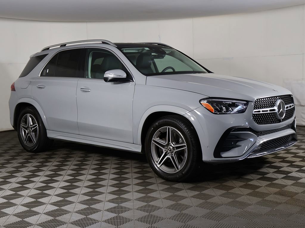 Used 2024 Mercedes-Benz GLE 450 4MATIC w/ AMG Line Exterior image 50