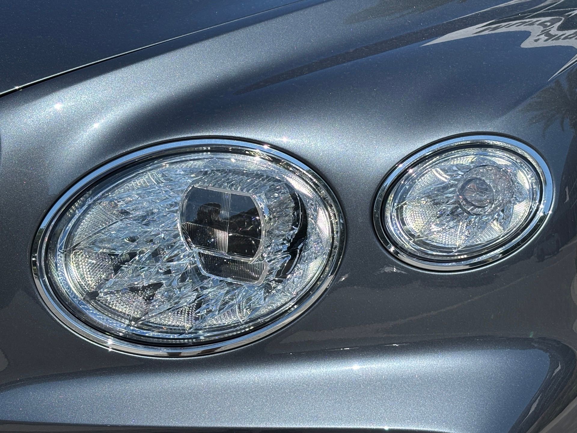 New 2025 Bentley Bentayga Extended Wheelbase image 10