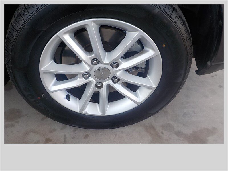 Used 2015 Dodge Journey SXT w/ Flexible Seating Group FWD image 10